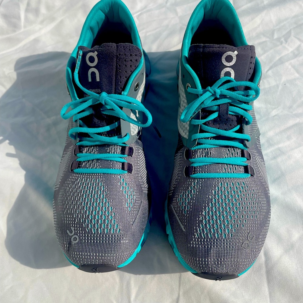 On cloud Running shoe